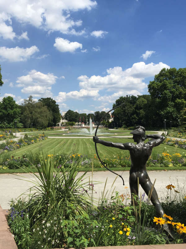 Der Bogenschütze im Ebertpark Ludwigshafen (Foto: Förderkreis Ebertpark)