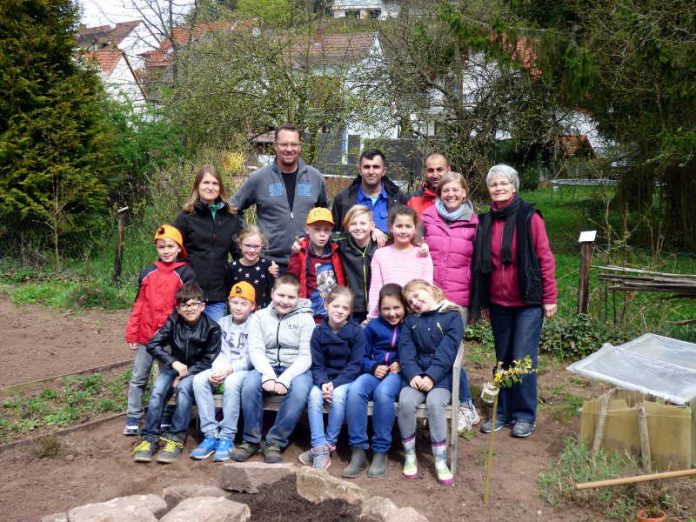 Pflanzaktion Grundschule Erlenbach KL