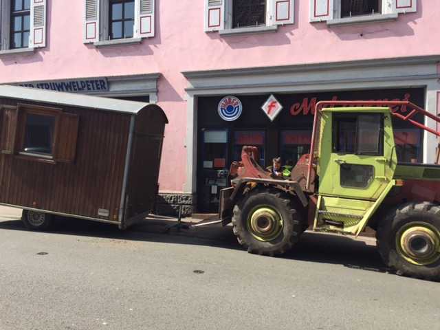 Zur Unfallzeit befanden sich keine Passanten auf dem Gehweg