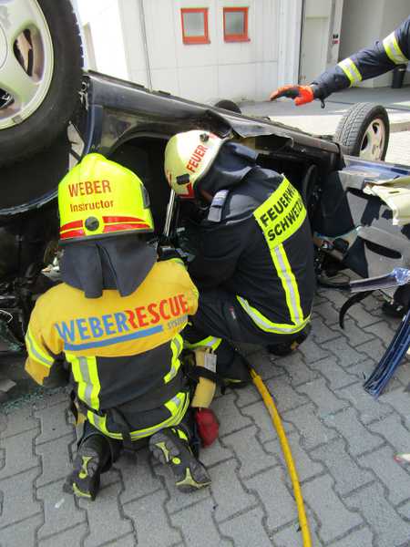 Rettungsübung der Feuerwehr Schwetzingen