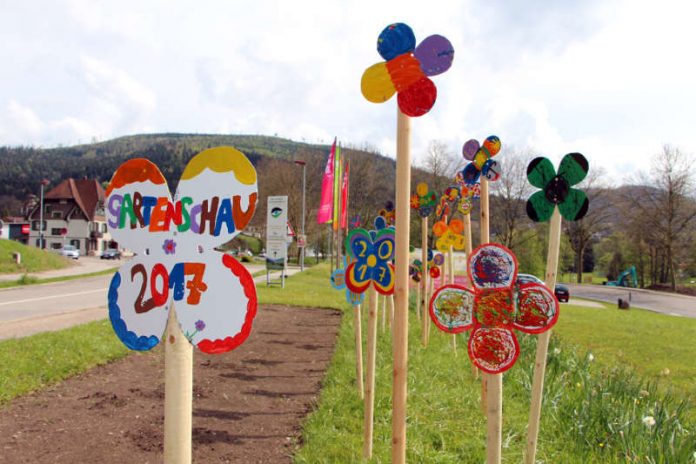 Gartengrüße am Ortseingang von Bad Herrenalb. (Foto: Gartenschau Bad Herrenalb 2017)