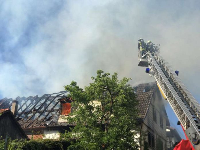 Einsatz in Weinheim-Rippenweier (Foto: David Kunerth) Einsatz in Weinheim-Rippenweier (Foto: David Kunerth)