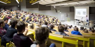 Am Studien-Informationstag können Schüler unter anderem in Vorlesungen hineinschnuppern. (Foto: TU Kaiserslautern)