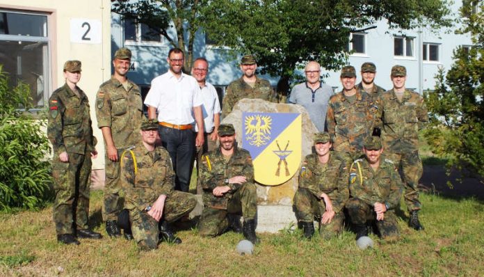 Gruppenfoto vom Bürgermeistertag beim Luftwaffenausbildungsbataillon (Foto: Bundeswehr)