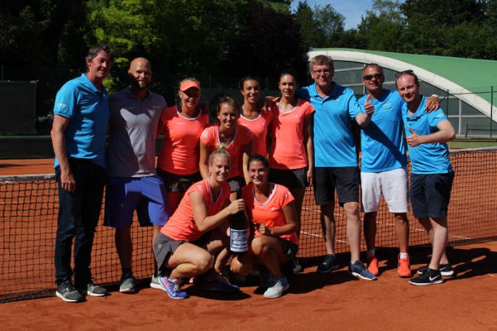 Bild von der Feier (Foto: BASF Tennisclub e.V.)