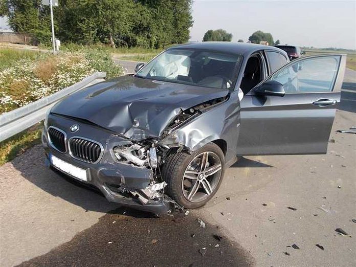 Unfallfahrzeug Unfallfahrzeug