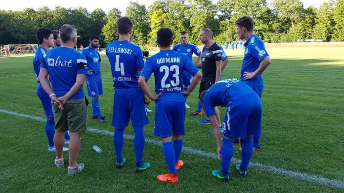 Walldorfer 1:0-Achtungserfolg gegen Drittligist SV Wehen Wiesbaden (Foto: FCA Walldorf) Walldorfer 1:0-Achtungserfolg gegen Drittligist SV Wehen Wiesbaden (Foto: FCA Walldorf)