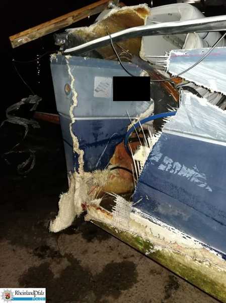...Schaden nach Zusammenstoß ...Schaden nach Zusammenstoß