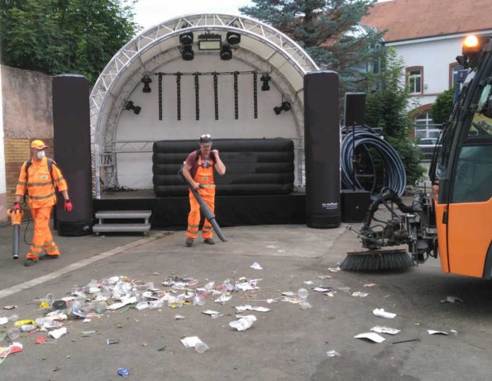 Stadtbildpflege beim Altstadtfest