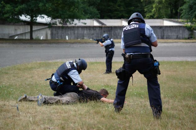 Festnahme des Attentäters (Foto: Holger Knecht)