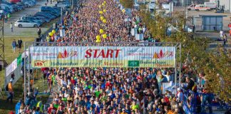 Start an der Messe Karlsruhe (Foto: Fiducia & GAD Baden-Marathon Karlsruhe)