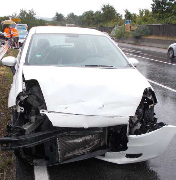 Unfall B 271 - Unfallbeteiligtes Fahrzeug