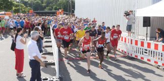 Start des Stadtwerke-Volkslaufs 2017 (Foto: Stadtwerke Karlsruhe)