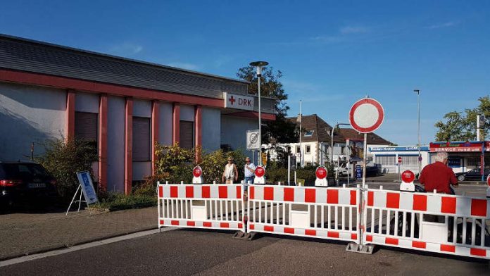 Die Straßensperrung Höhe DRK (Foto: privat)