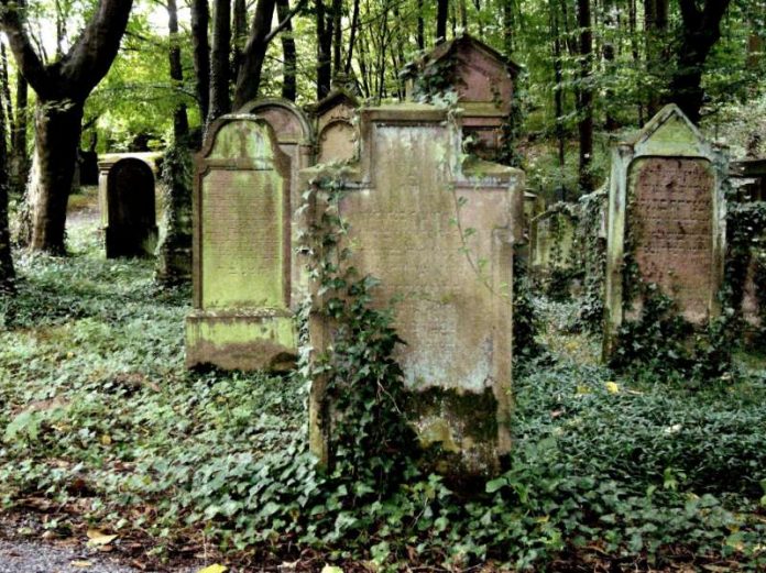 Jüdischer Friedhof Obergrombach (Foto: Thomas Adam)