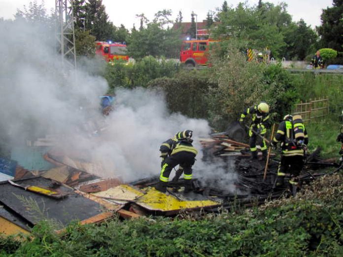 Gartenhausbrand in der Friedrichsfelder Straße