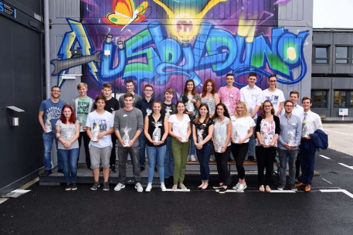 Die insgesamt 23 Auszubildenden und Studierenden wurden am Donnerstag bei TWL begrüßt. (Foto: Thomas Henne/TWL)