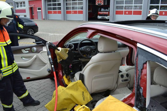 Impression des Ausbildungstages (Foto: Feuerwehr Haßloch) Impression des Ausbildungstages (Foto: Feuerwehr Haßloch)