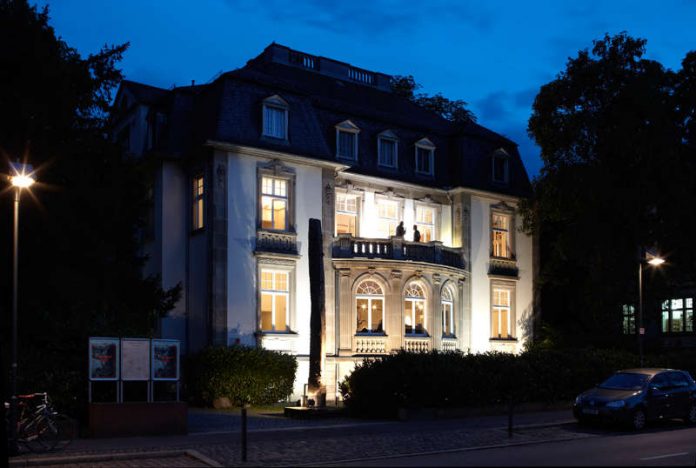 Das Weltkulturen Museum bei Nacht (Foto: Wolfgang Günzel)