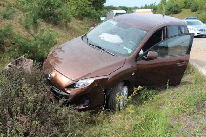 Unfallbeteiligtes Fahrzeug Unfallbeteiligtes Fahrzeug