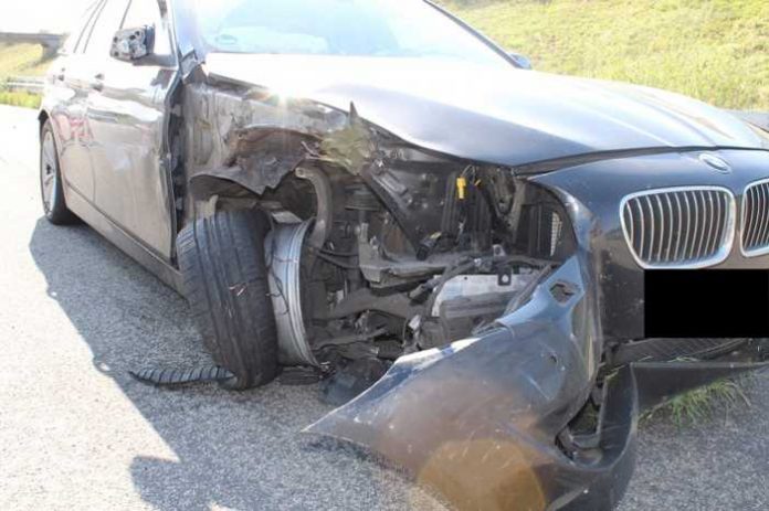 Unfallbeteiligtes Fahrzeug Unfallbeteiligtes Fahrzeug