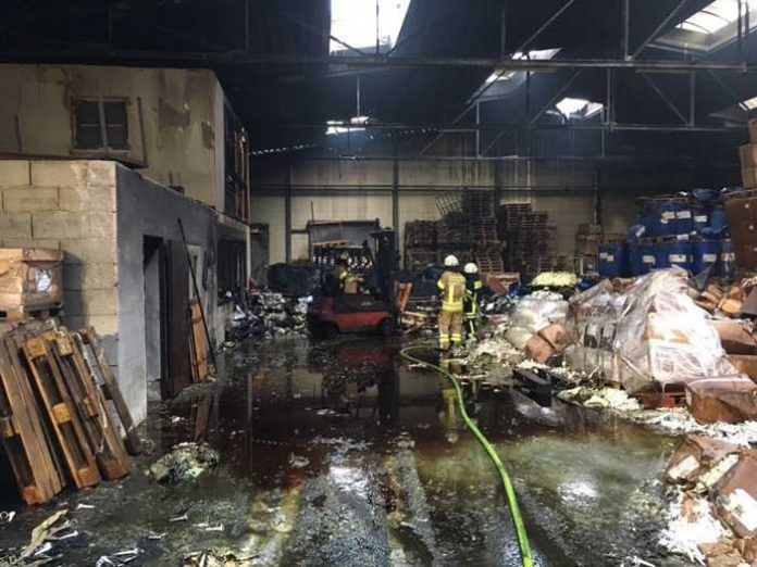 Lagerhalle Innenbereich Lagerhalle Innenbereich