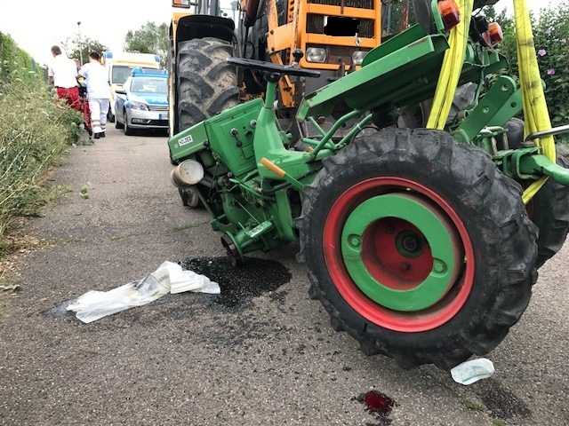 Verkehrsunfall mit einem Traktor