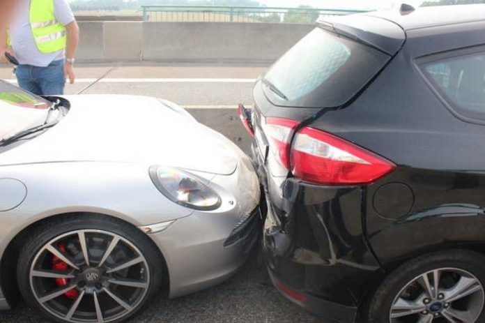 Unfall-PKW Unfall-PKW