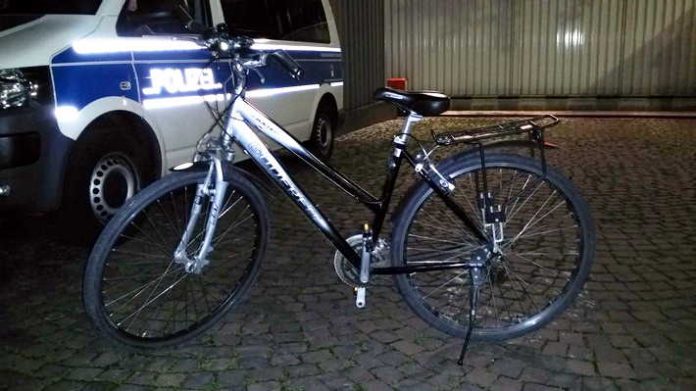 Wer erkennt sein Rad - Bitte bei der Polizei melden Wer erkennt sein Rad - Bitte bei der Polizei melden