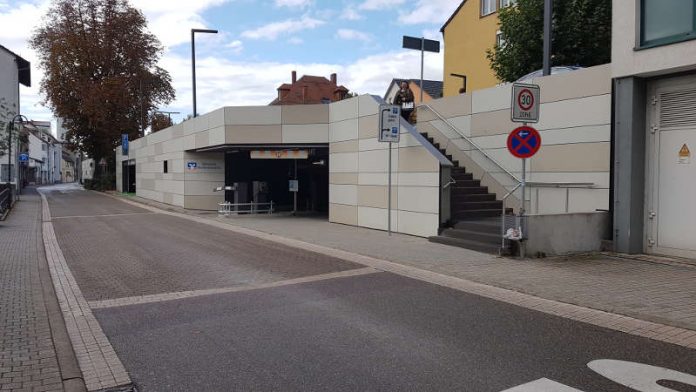 Einfahrt Parkhaus in der Grabengasse. (Foto: Stadtverwaltung Sinsheim) Einfahrt Parkhaus in der Grabengasse. (Foto: Stadtverwaltung Sinsheim)