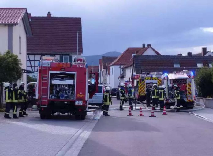 3 Menschen wurden verletzt (Foto: Feuerwehr Neustadt)
