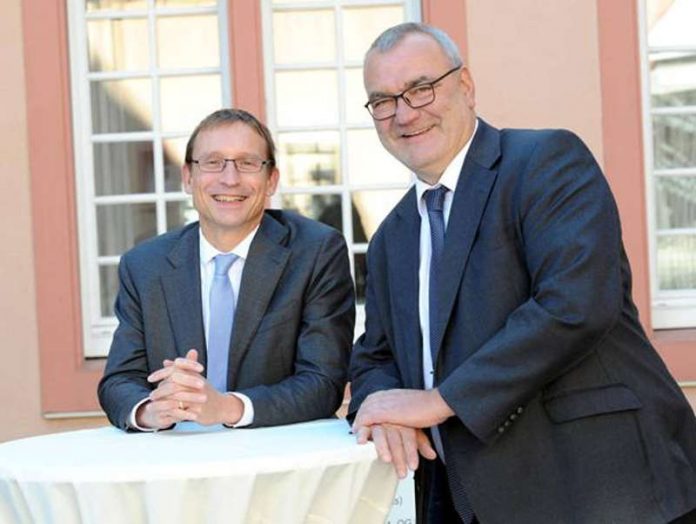 Dr. Bernd Vogler, Dietmar Muscheid (Foto: AOK)