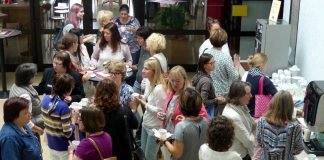 Netzwerken-beim-Frauenkongress_