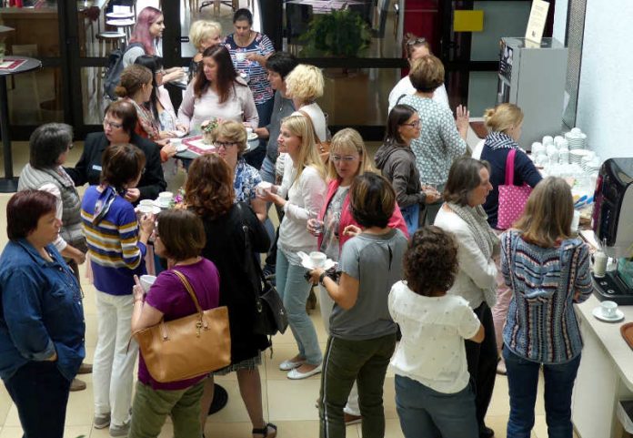 Netzwerken-beim-Frauenkongress_