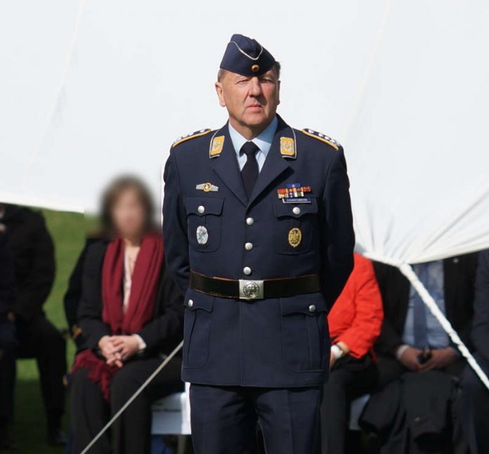 Oberst Helmut Scharfenberg (Foto: Holger Knecht)