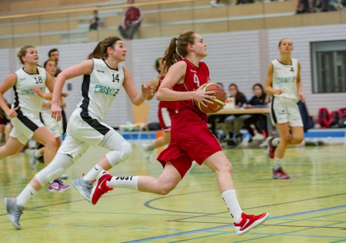 War beim ersten Saisonspiel nicht zu bremsen: Hannah Jahn (Foto: Michael Schmitt)