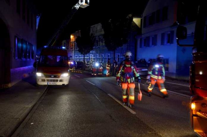 Nächtlicher Einsatz wegen angebrannter Speisen | Nadine Doll – Feuerwehr Bruchsal