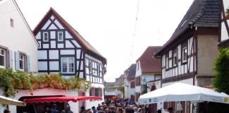Markttreiben-Kirrweiler