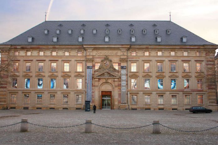 Reiss-Engelhorn-Museen, Museum Zeughaus C5, mit Installation LUX von Elisabeth Brockmann (Quelle: rem, Foto: Elisabeth Brockmann)