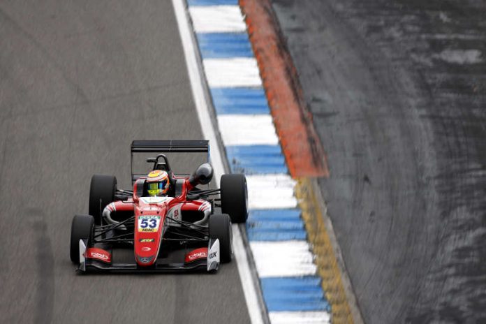 53 Callum Ilott (GBR, Prema Powerteam, Dallara F317 – Mercedes-Benz), FIA Formula 3 European Championship, round 10, Hockenheimring (DEU), 13. - 15. October 2017 (Foto: FIA Formula 3)