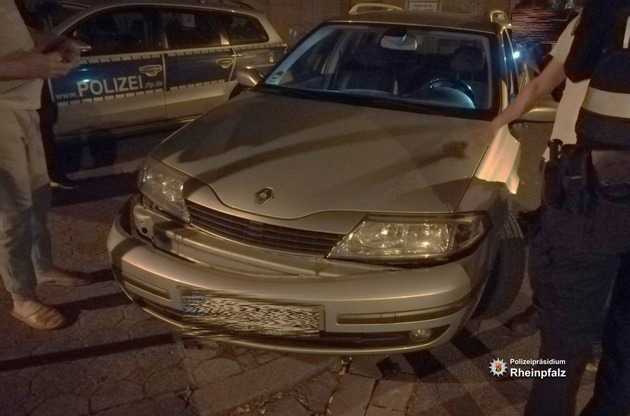 Unfall-PKW Unfall-PKW