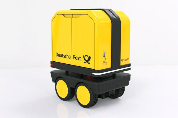 Der Roboter kann Lasten bis zu 150 Kilogramm transportieren und folgt den Zustellern mittels Sensoren auf Schritt und Tritt. (Foto: Deutsche Post DHL Group) Der Roboter kann Lasten bis zu 150 Kilogramm transportieren und folgt den Zustellern mittels Sensoren auf Schritt und Tritt. (Foto: Deutsche Post DHL Group)