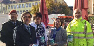 Prominente sammelten in Bruchsal für den Volksbund (Foto: Volker Schütze)