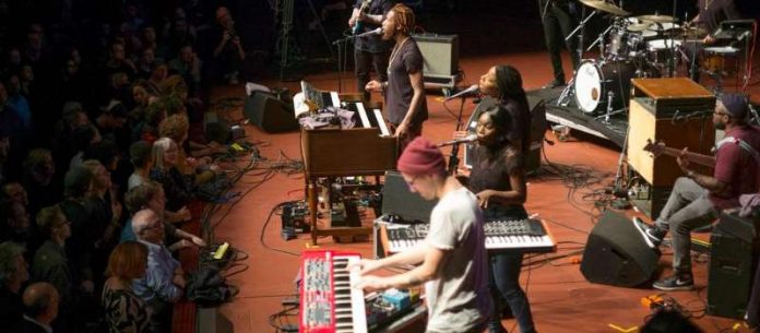 48. Deutsches Jazzfestival Frankfurt: Cory Henry & The Funk Apostles (Foto: hr/Sascha Rheker) 48. Deutsches Jazzfestival Frankfurt: Cory Henry & The Funk Apostles (Foto: hr/Sascha Rheker)