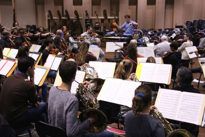 Proben zum Projektkonzert (Foto: Deutsche Staatsphilharmonie)