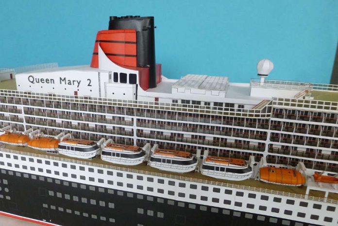 Queen Mary Modell