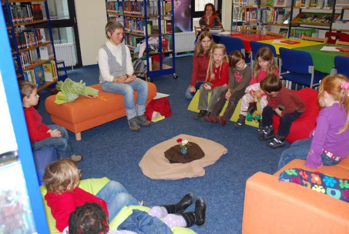 Samstags-Vorlesen (Foto: Stadtbücherei Neustadt)