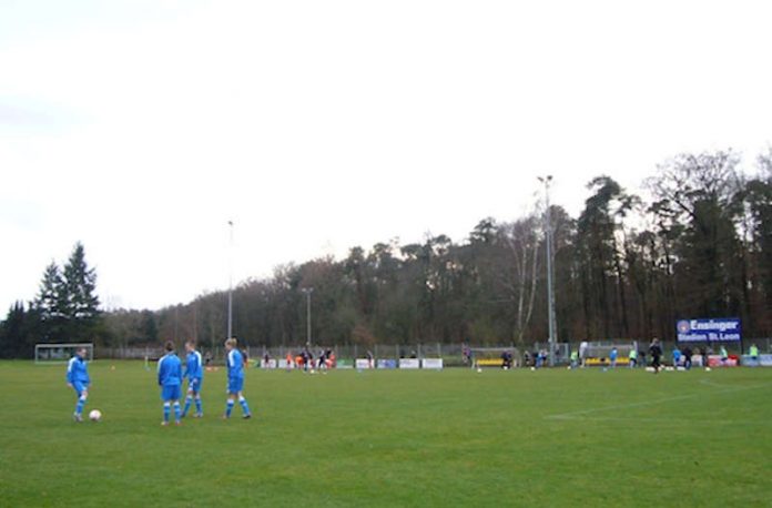 Das Ensinger Stadion in St. Leon-Rot (Foto: Hannes Blank)