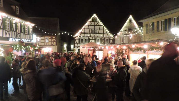 Ambiente Weihnachtsmarkt Rockenhausen (Foto: Verbandsgemeindeverwaltung Rockenhausen)