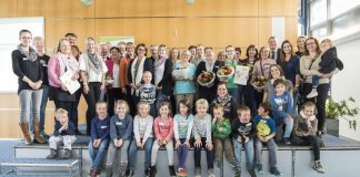 Die IHK Darmstadt zeichnete am Freitag, 3. November, acht Kindergärten, Horte und Grundschulen für ihre vorbildliche frühe MINT-Bildung mit dem Zertifikat "Haus der kleinen Forscher" aus. (Foto: Klaus Mai)